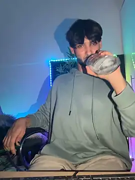 Gipsyboysteve online show from 09-29-25, 01:22