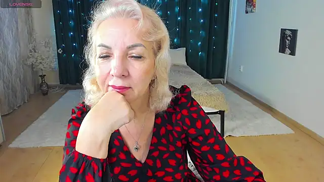 LiliaMoons online show from 03-18-26, 09:01