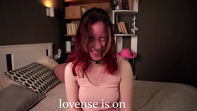 Snapshot of AlbertaClack chatting on 11-12-25, 11:43 AlbertaClack online show from 11-12-25, 11:43