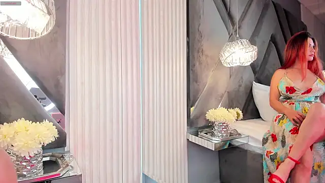 CoraimaSahin online show from 10-26-25, 05:02