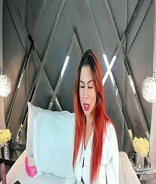 CoraimaSahin online show from 11-27-25, 04:36