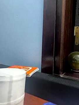 lahungdj12 online show from 10-25-25, 02:13