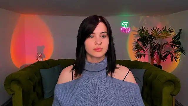 lil angel  online show from 10-13-25, 08:58