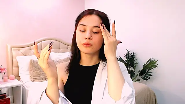 lil angel  online show from 10-14-25, 01:01