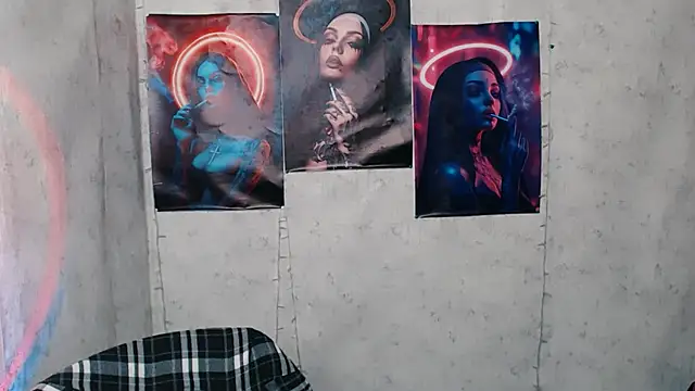 JuliaTopp  online show from 11-15-25, 07:32