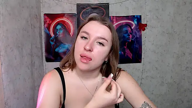 JuliaTopp  online show from 12-14-25, 07:47