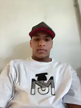 Snapshot of IsaacBlack_ chatting on 09-09-25, 04:06 IsaacBlack online show from 09-09-25, 04:06