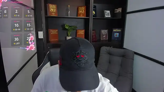 Snapshot of IsaacBlack_ chatting on 10-04-25, 04:54 IsaacBlack online show from 10-04-25, 04:54