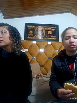 Snapshot of CATTALINAHOT chatting on 02-18-26, 04:52 CATTALINAHOT online show from 02-18-26, 04:52