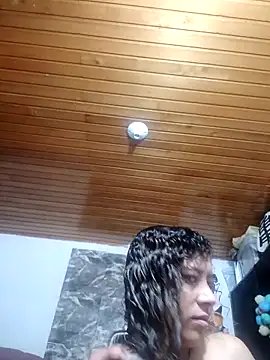 Snapshot of CATTALINAHOT chatting on 03-01-26, 01:02 CATTALINAHOT online show from 03-01-26, 01:02