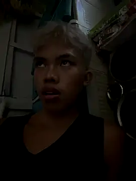 Snapshot of urcumjp chatting on 12-20-25, 02:35 urcumjp online show from 12-20-25, 02:35