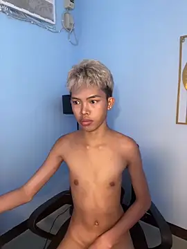 Snapshot of urcumjp chatting on 02-02-26, 11:31 urcumjp online show from 02-02-26, 11:31