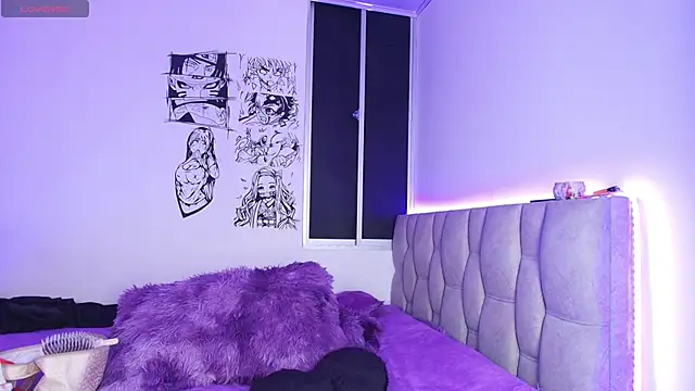 Kuro Vall online show from 11-19-25, 02:39