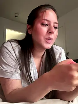 laylabliss online show from 11-12-25, 02:28