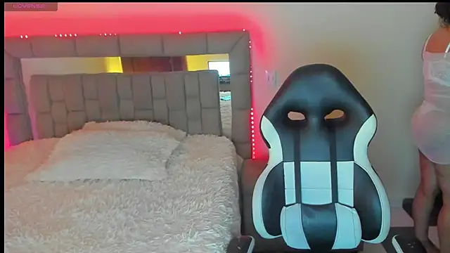 gabrielaponce11 online show from 09-25-25, 12:03