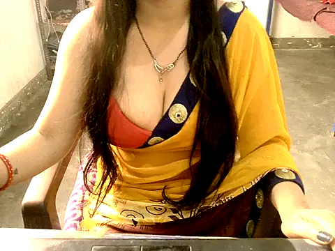 RIYA SOOD online show from 10-22-25, 07:19