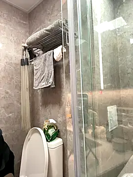 Snapshot of anna_yngs chatting on 10-08-25, 09:51 anna yngs online show from 10-08-25, 09:51