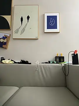 Snapshot of anna_yngs chatting on 10-12-25, 12:53 anna yngs online show from 10-12-25, 12:53