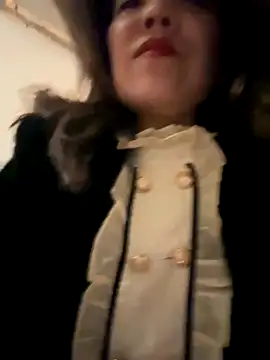 Snapshot of anna_yngs chatting on 10-17-25, 01:25 anna yngs online show from 10-17-25, 01:25