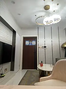 Snapshot of anna_yngs chatting on 11-25-25, 10:48 anna yngs online show from 11-25-25, 10:48