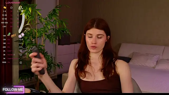 Angell Wild online show from 10-17-25, 01:46