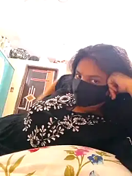 Snapshot of LustyJoya-02 chatting on 11-18-25, 11:36 LustyJoya-02 online show from 11-18-25, 11:36