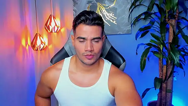 Snapshot of AndresR3 chatting on 11-16-25, 11:43 AndresR3 online show from 11-16-25, 11:43