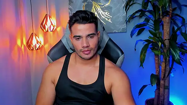 Snapshot of AndresR3 chatting on 11-18-25, 11:59 AndresR3 online show from 11-18-25, 11:59