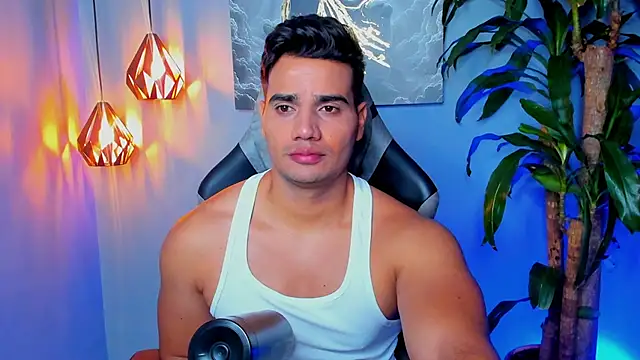 Snapshot of AndresR3 chatting on 11-25-25, 02:17 AndresR3 online show from 11-25-25, 02:17