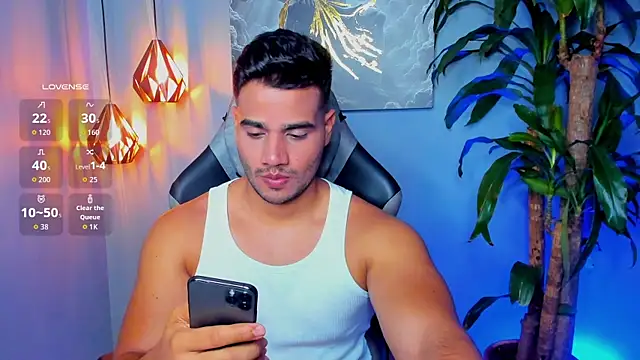 Snapshot of AndresR3 chatting on 11-30-25, 04:49 AndresR3 online show from 11-30-25, 04:49