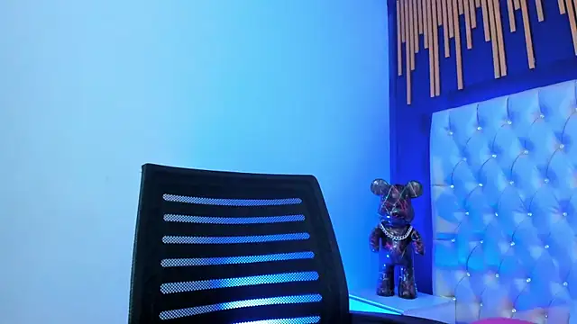 Scarlet fx online show from 09-16-25, 07:04