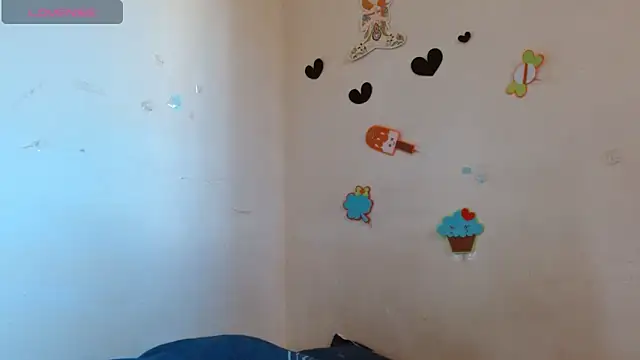 Akasha001 online show from 11-17-25, 06:57