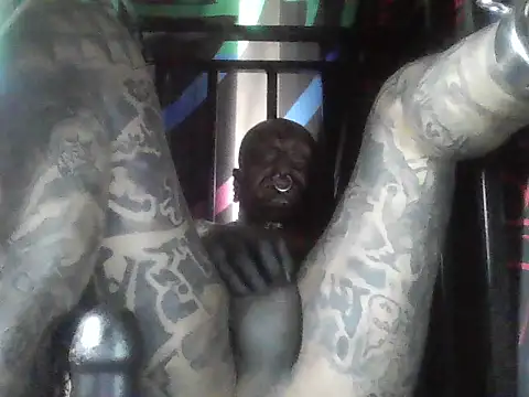 Snapshot of object857 chatting on 11-01-25, 12:51 object857 online show from 11-01-25, 12:51