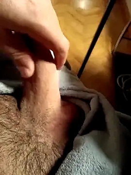 Snapshot of masoloquela1 chatting on 11-08-25, 12:11 masoloquela1 online show from 11-08-25, 12:11