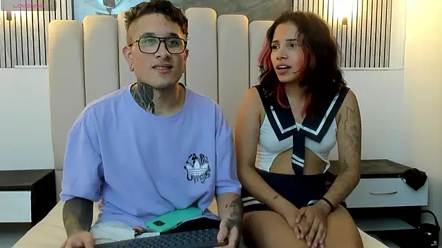 Snapshot of RavenandCody chatting on 09-09-25, 03:50 RavenandCody online show from 09-09-25, 03:50