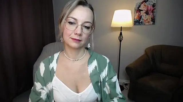 Ava Elior online show from 10-05-25, 05:17