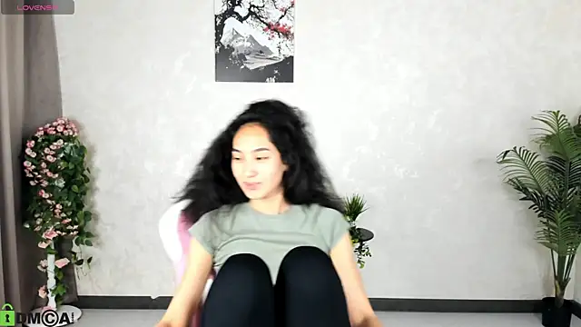 FlirtyAura online show from 09-20-25, 03:51