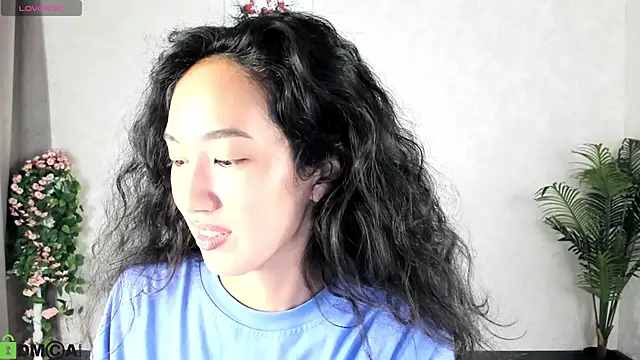 FlirtyAura online show from 09-24-25, 03:43