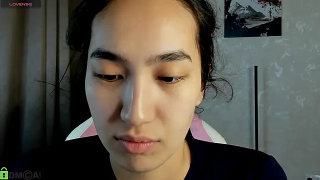 FlirtyAura online show from 12-04-25, 01:59