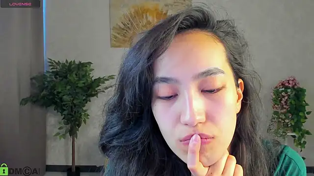 FlirtyAura online show from 03-19-26, 03:43