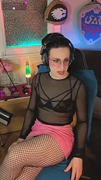 Snapshot of Zesty_Peach chatting on 05-27-26, 03:25 Zesty Peach online show from 05-27-26, 03:25