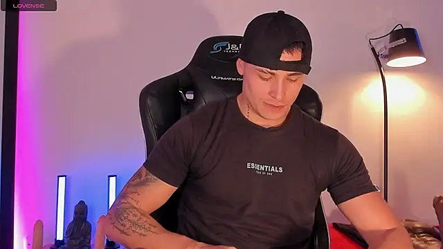 connorsmiith online show from 07-06-26, 12:46