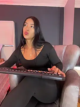 BellaFernandez   online show from 07-21-26, 01:46