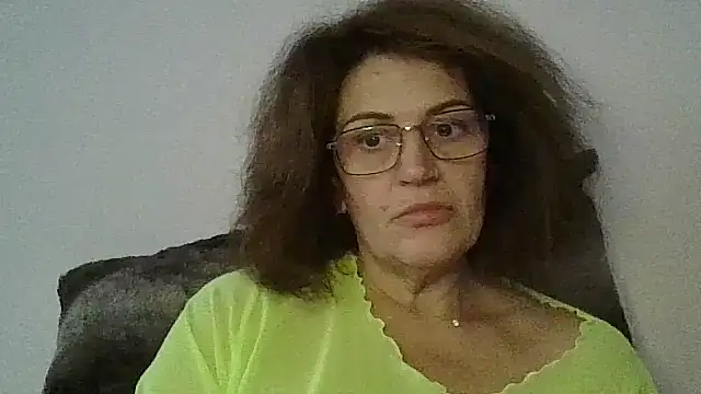 RubyyRosee online show from 10-30-25, 02:07