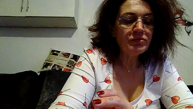 RubyyRosee online show from 01-12-26, 09:58