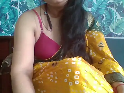 Snapshot of Marathi_q4een01 chatting on 05-05-26, 03:47 Marathi q4een01 online show from 05-05-26, 03:47