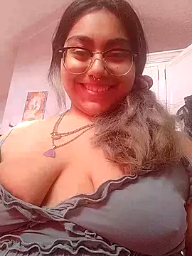 Lovelyrainn online show from 11-14-25, 05:44