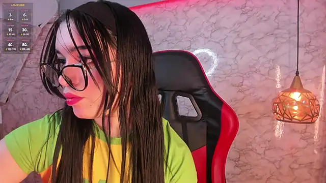 Snapshot of KateLee chatting on 01-13-26, 05:57 KateLee online show from 01-13-26, 05:57