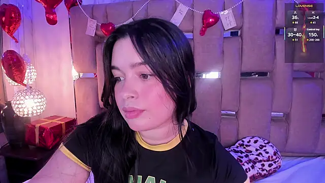 Snapshot of KateLee chatting on 02-18-26, 04:19 KateLee online show from 02-18-26, 04:19