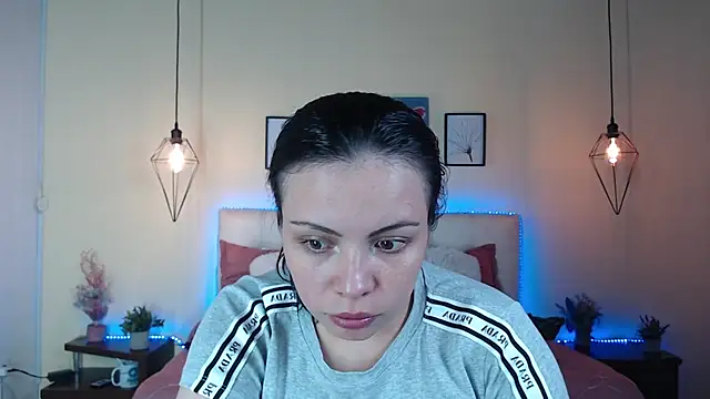 Snapshot of Megan_05_ chatting on 07-20-26, 07:16 Megan 05 online show from 07-20-26, 07:16